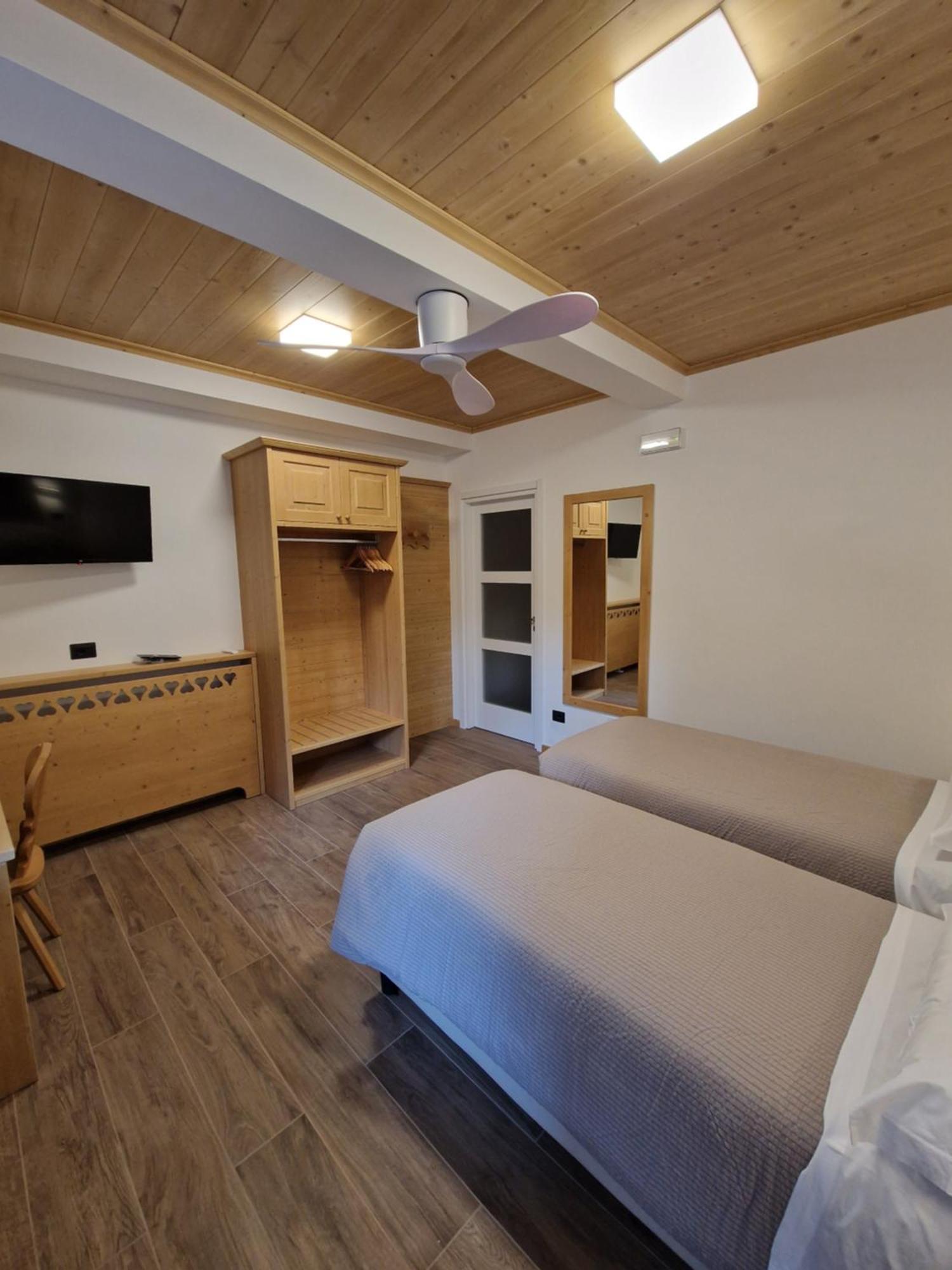 Hotel Raibl E Appartamenti Tarvisio Eksteriør bilde